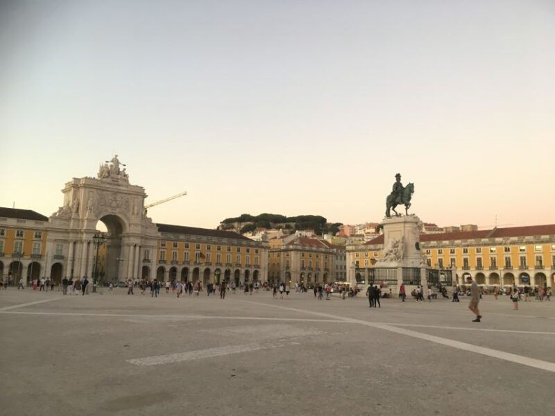 lisbon-hills-alfama-and-mouraria-tour-by-electric-bike