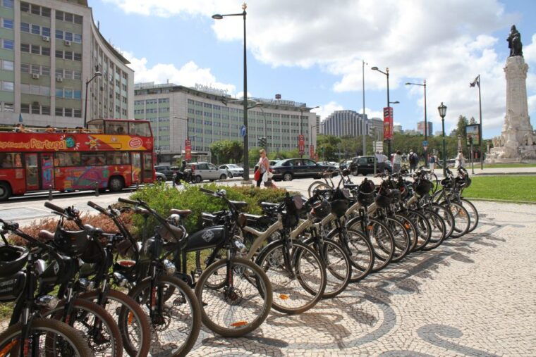 lisbon-hills-alfama-and-mouraria-tour-by-electric-bike