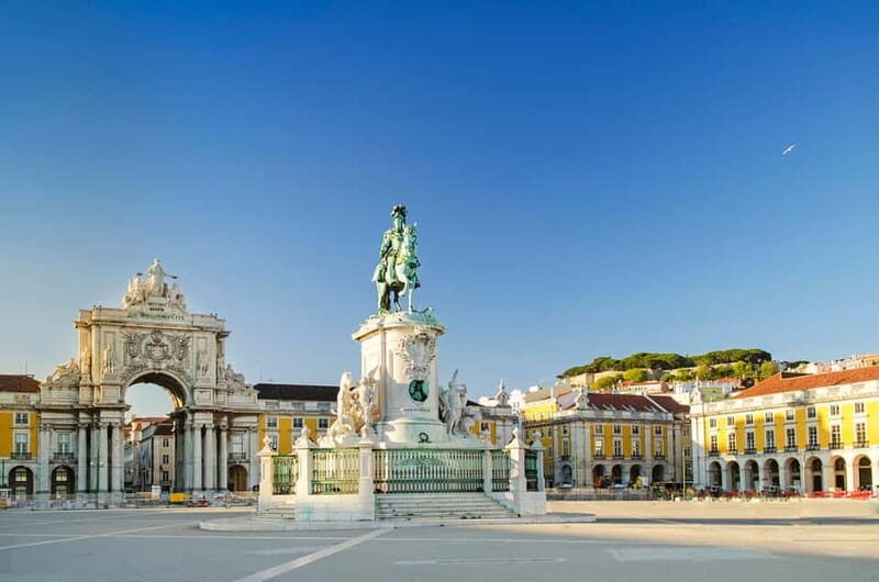 Lisbon: Historic City Tour by Tuk-Tuk - Key Points