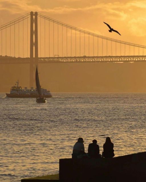 lisbon-historic-city-tour-by-tuk-tuk