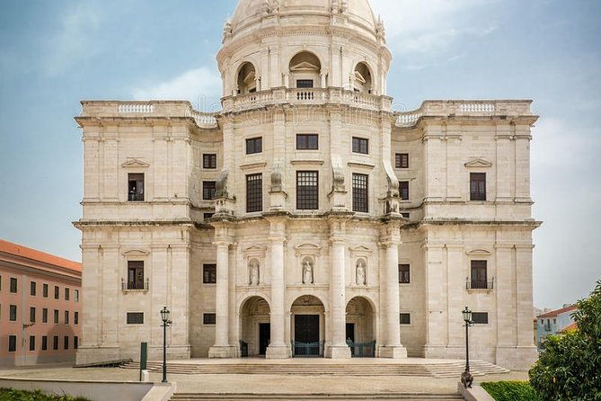 lisbon-historical-vintage-tour-typical-lisbon