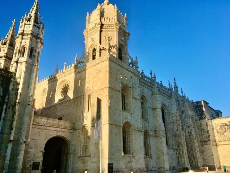lisbon-historical-walking-tour-with-jeronimos-monastery