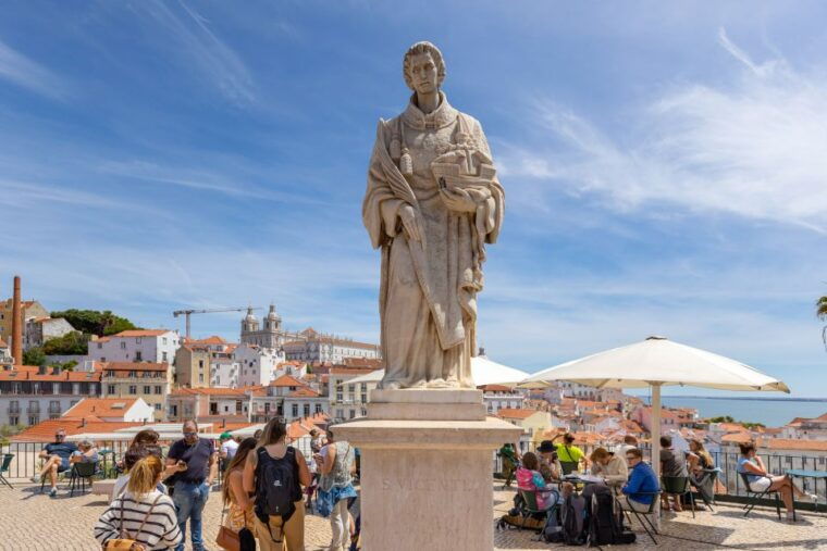 lisbon-history-stories-and-lifestyle-walking-tour