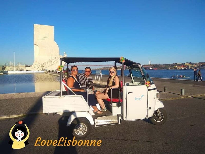Lisbon in French, the French-speaking tuktuk. - The Experience in Detail