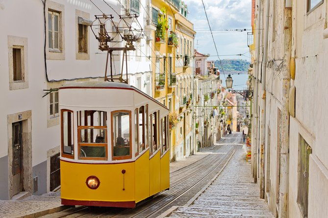 lisbon-in-one-day-historic-small-group-tour
