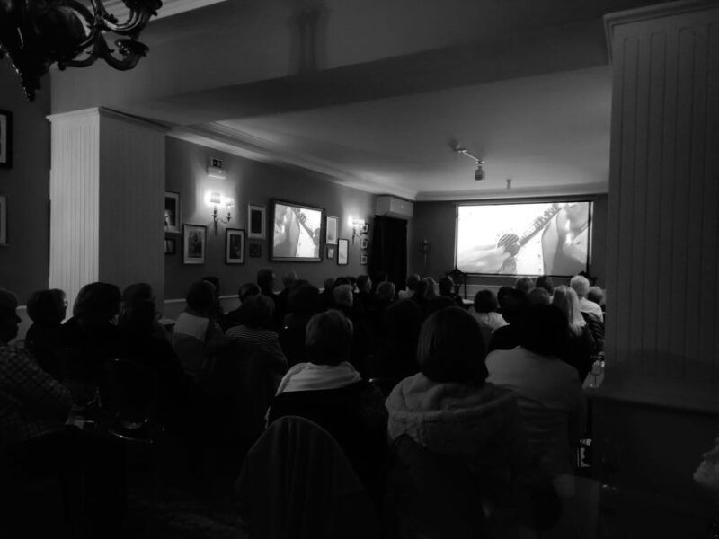 lisbon-intimate-live-fado-music-show-with-port-wine