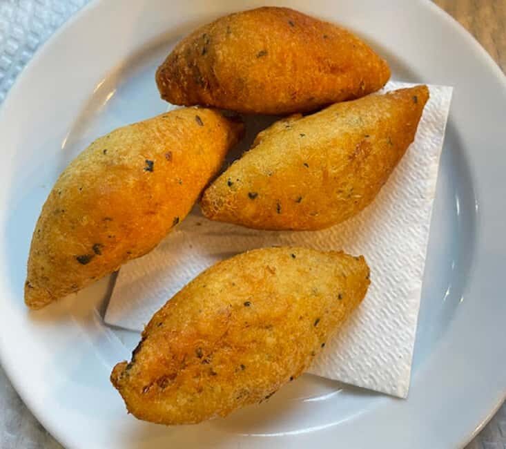 Lisbon: Learn Portuguese While Tasting Guided Walking Tour - Key Points