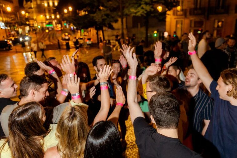 lisbon-legendary-pubcrawl-1h-openbar-shots-vip-club-entry