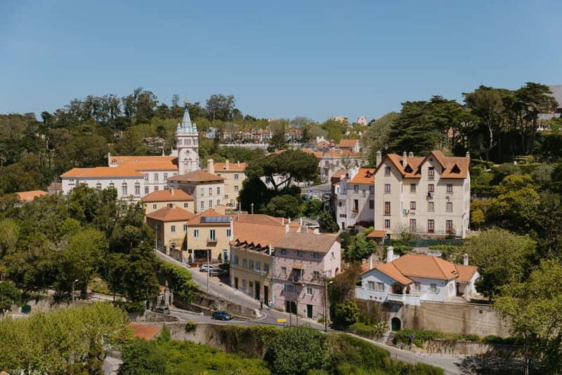 Lisbon: MiniBus Sintra, Pena, Regaleira, Cap Roca Tour - FAQs