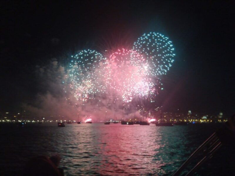 lisbon-new-years-eve-fireworks-cruise-on-the-tagus-river