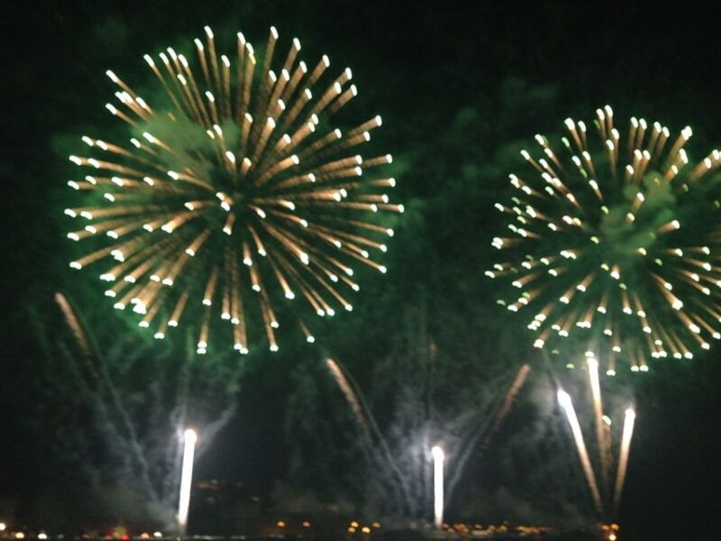 lisbon-new-years-eve-fireworks-tagus-river-sailing-cruise