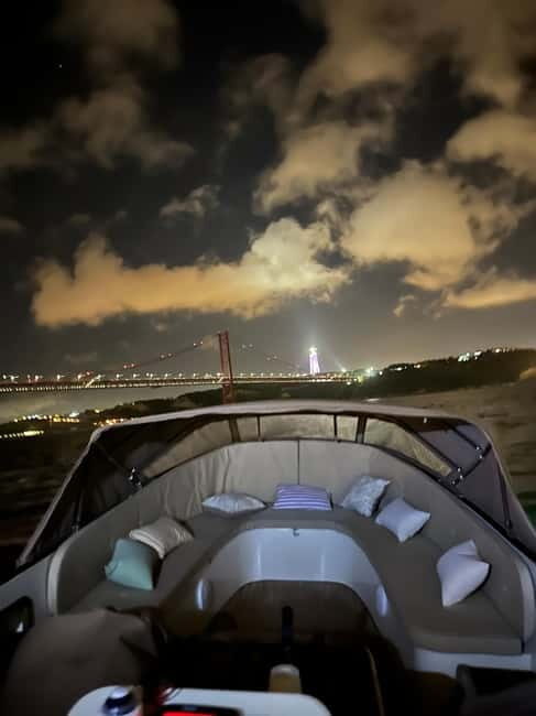 Lisbon: New Year's Eve Private Boat with Open Bar - Lisbon: New Years Eve Private Boat with Open Bar – A Detailed Review