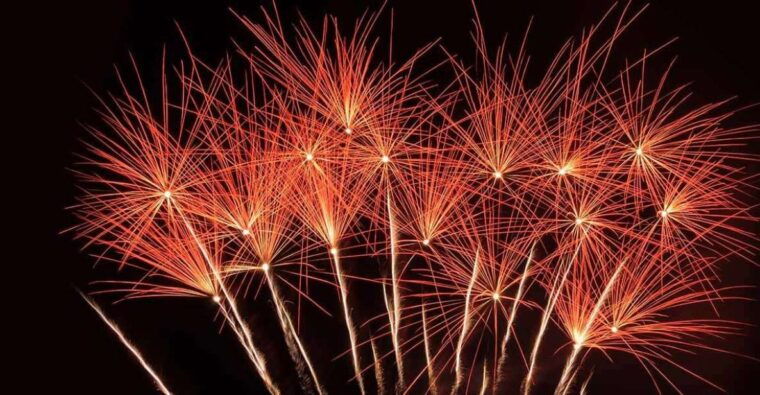 lisbon-new-years-eve-tagus-river-cruise-with-open-bar