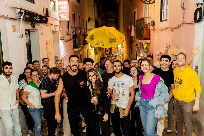 lisbon-night-pubcrawl-1h-open-bar-shots-vip-club-entry