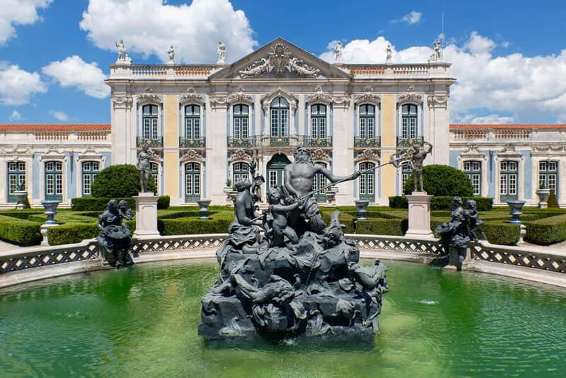 Lisbon: Óbidos, Nazaré and Queluz Palace day trip - Key Points