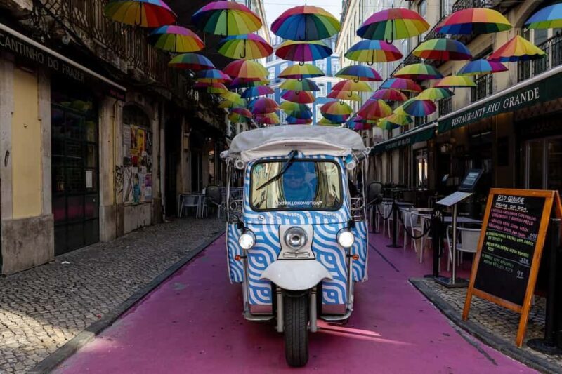 Lisbon: Old City Premium Private Guided Tour by Tuk-Tuk - Breathtaking Views and Landmark Highlights