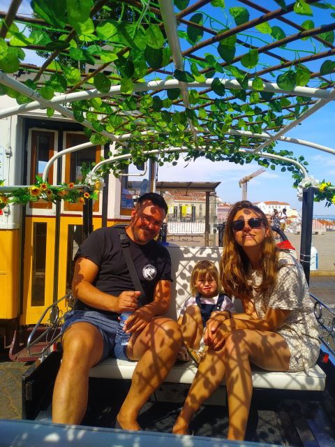 lisbon-old-city-premium-private-guided-tour-by-tuk-tuk