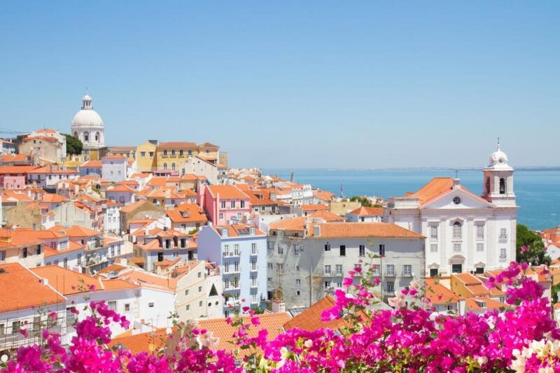 lisbon-old-town-alfama-baixa-highlights-private-walking-tour