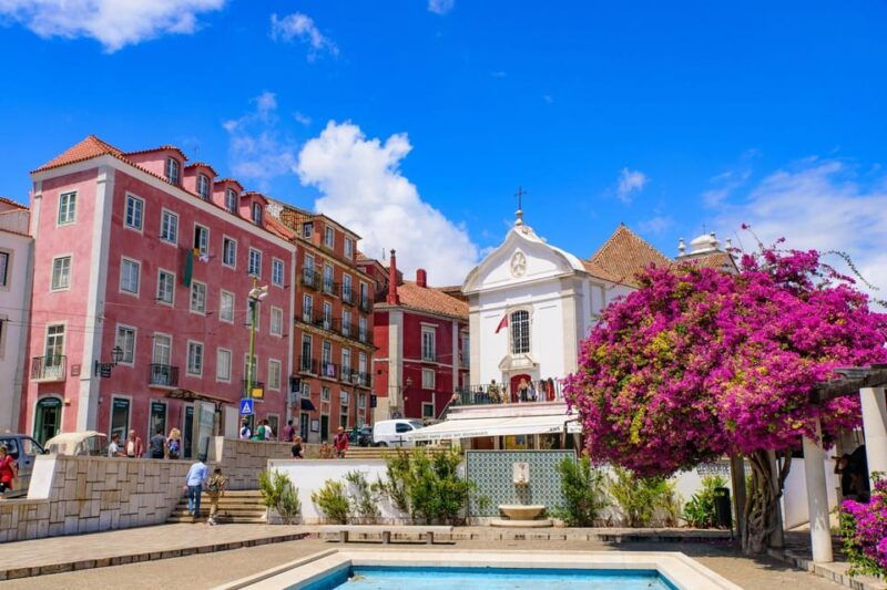 lisbon-old-town-alfama-baixa-highlights-private-walking-tour