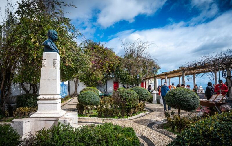 lisbon-old-town-city-tour-by-private-tuktuk