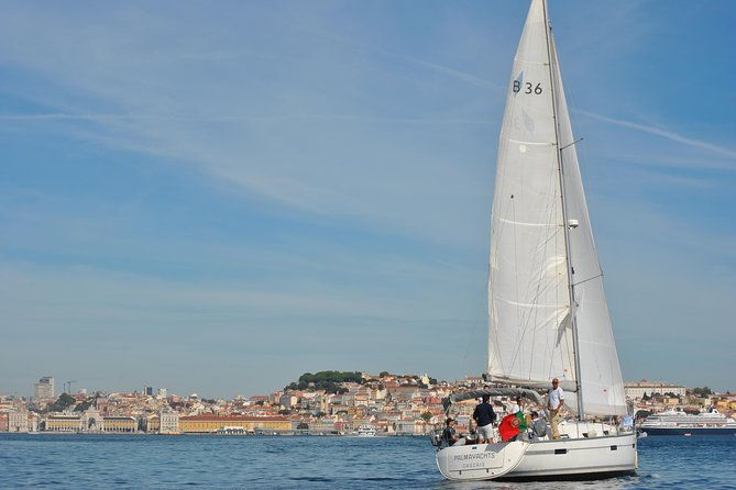 lisbon-old-town-sailing-tour