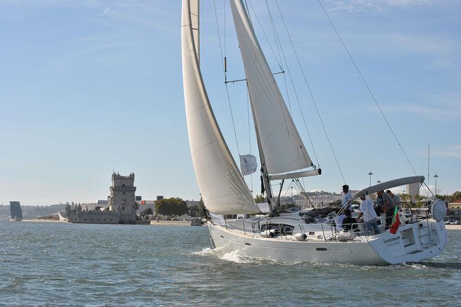 lisbon-old-town-sailing-tour