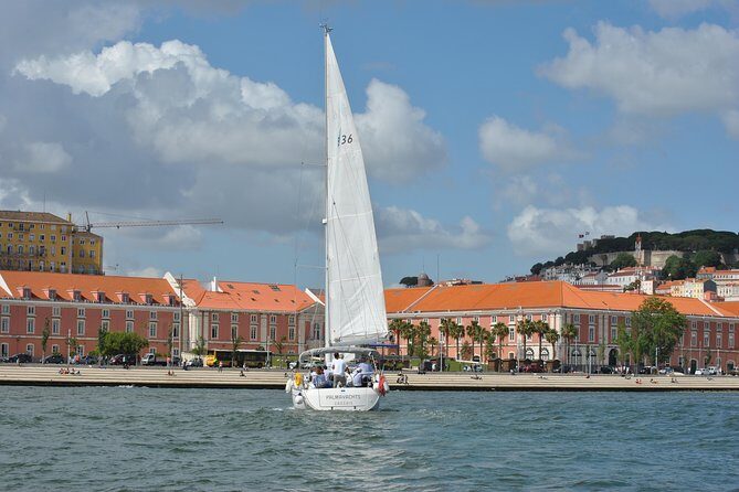 Lisbon Old town Sailng Cruise with a drink- 2h Small Group Tour - Practical Tips for Your Sail