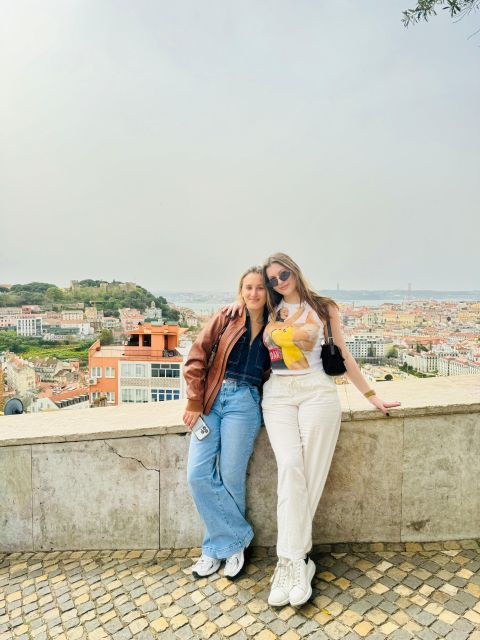 lisbon-old-town-sightseeing-tour-by-tuk-tuk