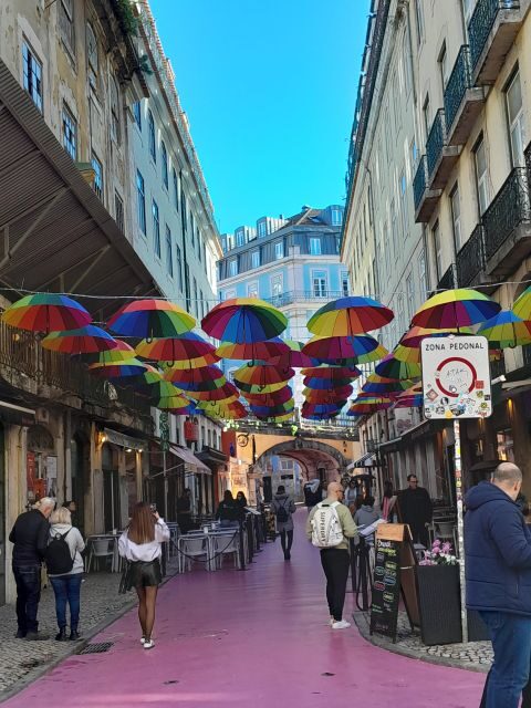 Lisbon Old Town sightseeing with tuk tuk - The Experience: What Makes It Special