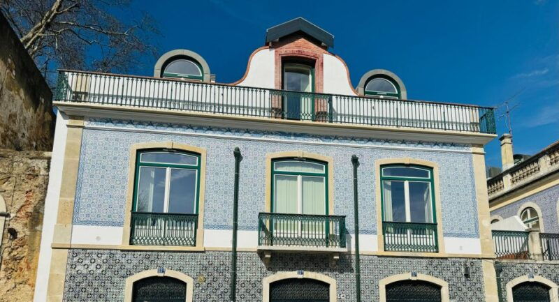 lisbon-old-town-tuk-tuk-tour-2