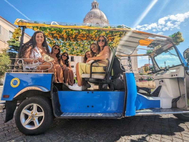 lisbon-old-town-tuk-tuk-tour-3