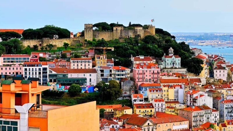 Lisbon: Old Town Tuk-Tuk Tour - Key Points