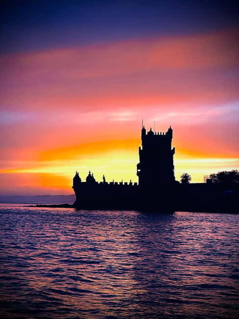 Lisbon On a Sailboat - Cultural Facts and Sailing Experience - An In-Depth Look at the Lisbon Sailboat Experience