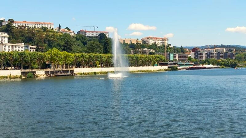 lisbon-one-way-to-douro-valley-through-coimbra-and-obidos