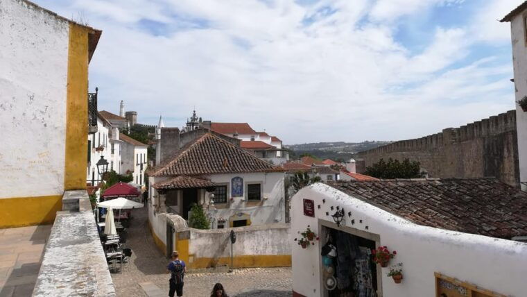 lisbon-one-way-to-porto-stops-in-obidos-nazare-and-aveiro