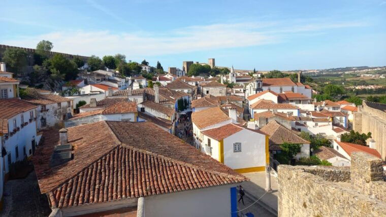 lisbon-one-way-to-porto-stops-in-obidos-nazare-and-aveiro