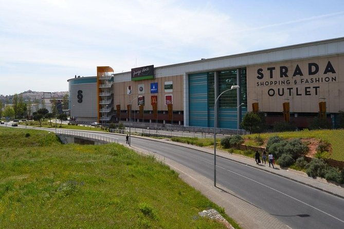 lisbon-outlet-shopping-half-day-private-tour