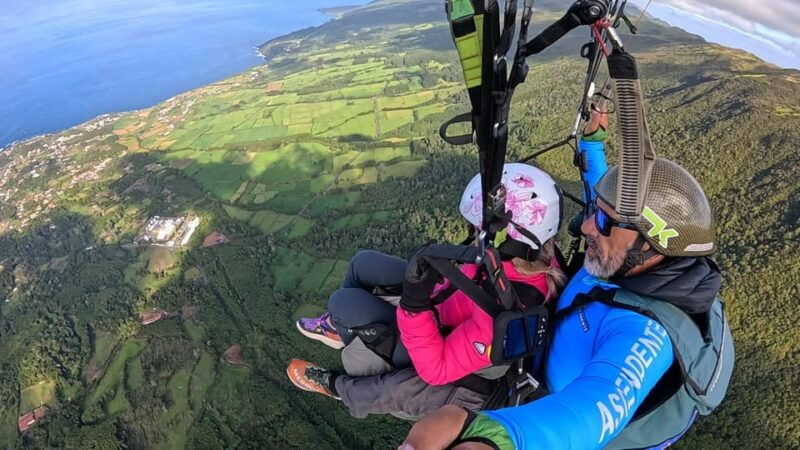 lisbon-paragliding-flight-praia-das-bicas