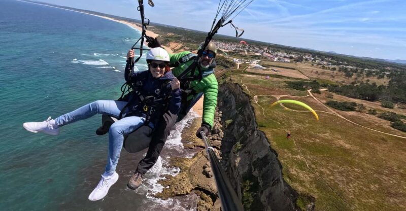 lisbon-paragliding-flight-praia-das-bicas