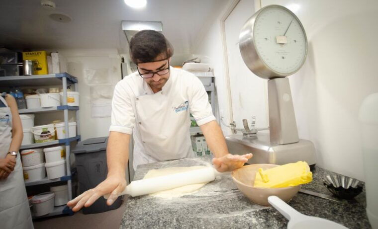 lisbon-pastel-de-nata-masterclass-at-a-real-bakery