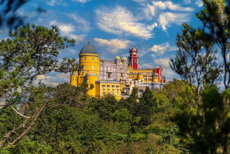 lisbon-pena-palace-lisbon-city-center-and-belem-tour