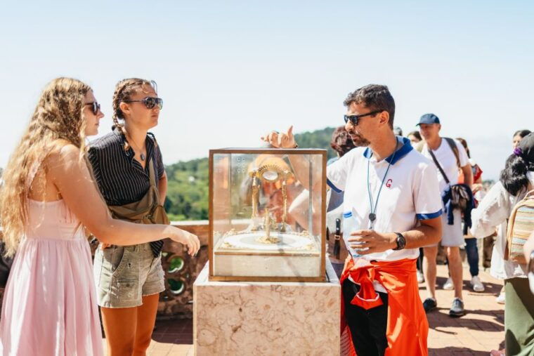 lisbon-pena-palace-sintra-cabo-da-roca-cascais-daytrip