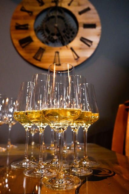 lisbon-premium-wine-and-tapas-tasting-session