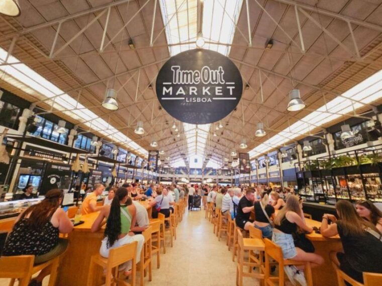 lisbon-private-4-hours-city-highlights-tour-by-tuktuk