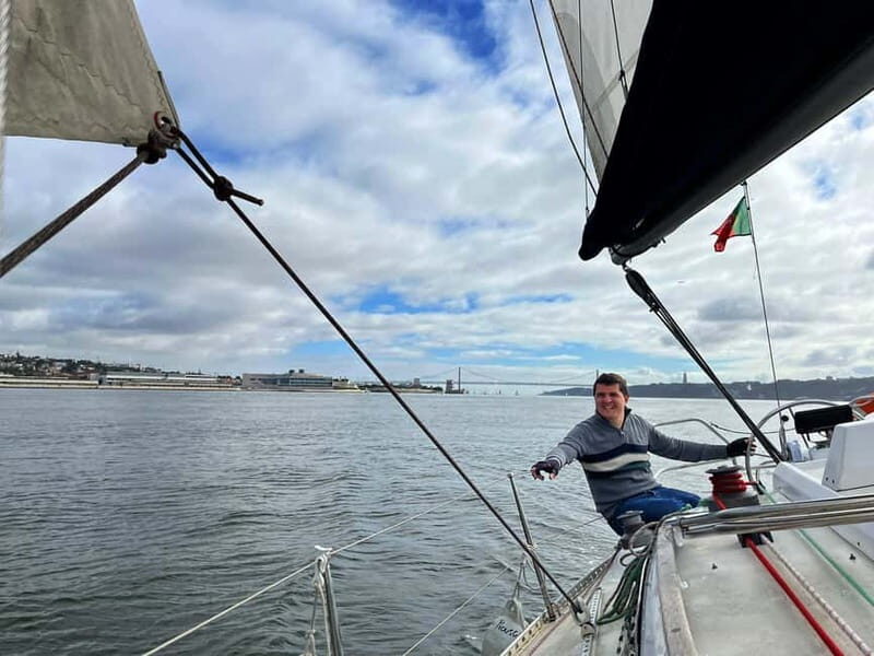 Lisbon: Private and personal sailing excursion - FAQ