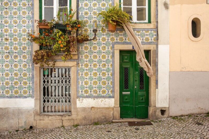 lisbon-private-architecture-tour-with-a-local-expert
