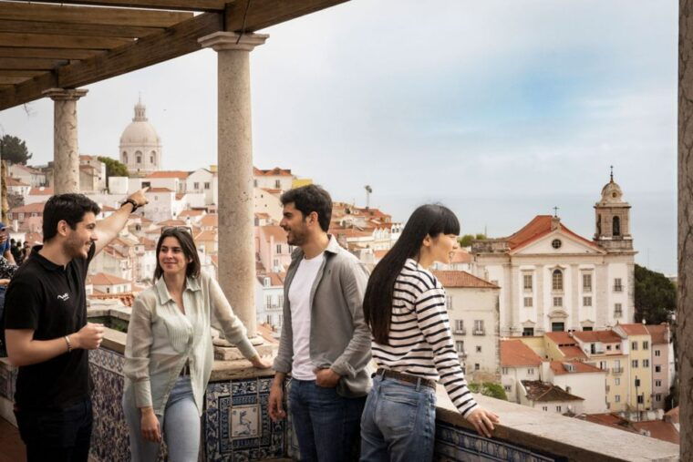 lisbon-private-boat-trip-guided-walking-tour-bike-tram