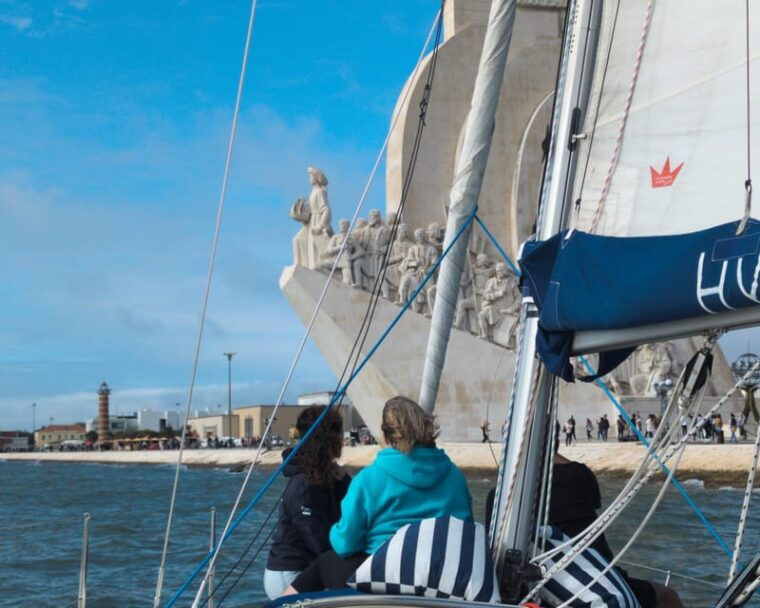 lisbon-private-boutique-boat-tour-sail-in-style