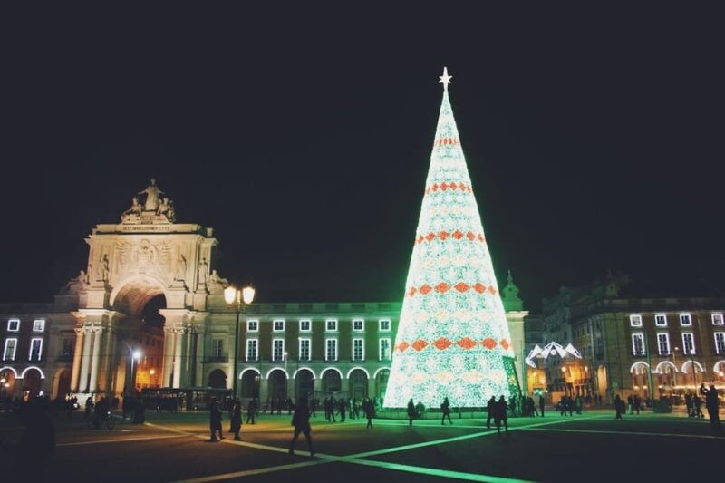 lisbon-private-christmas-lights-tour-by-eco-tuk-tuk