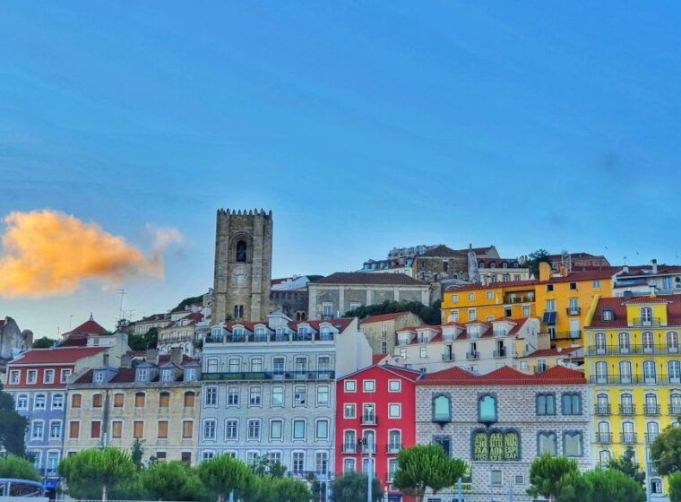 lisbon-private-city-sightseeing-tour-by-tuk-tuk